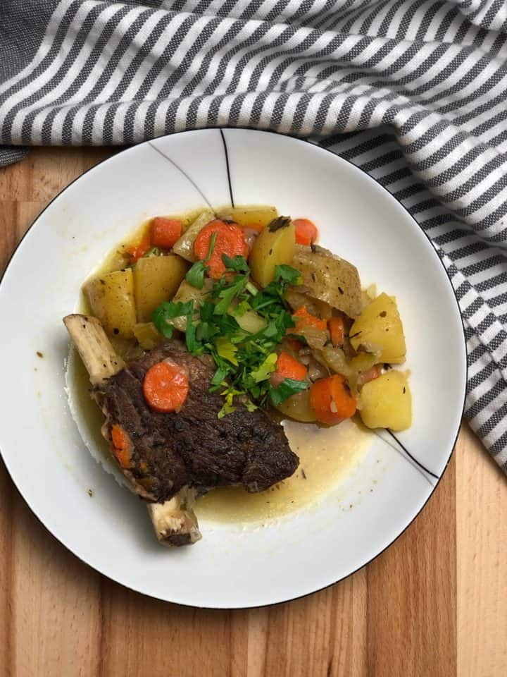 short ribs with potatoes carrots fresh herbs