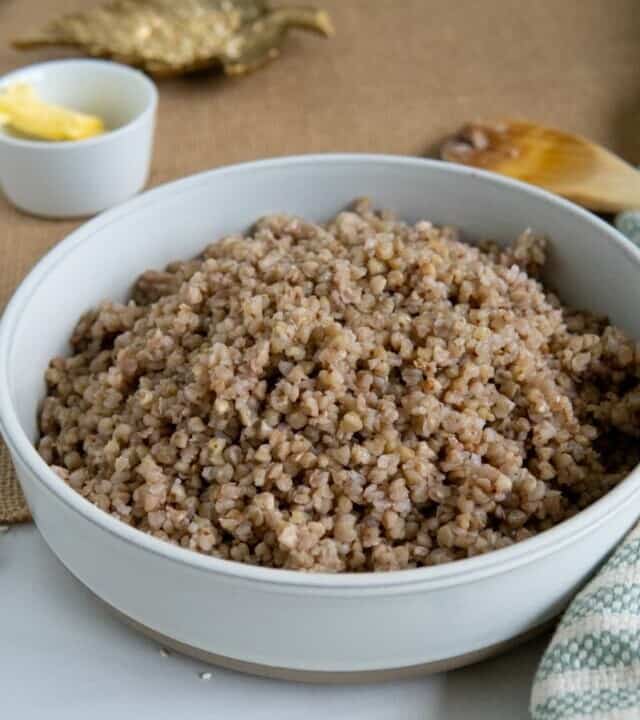 A bowl of cooked buckwheat kasha.