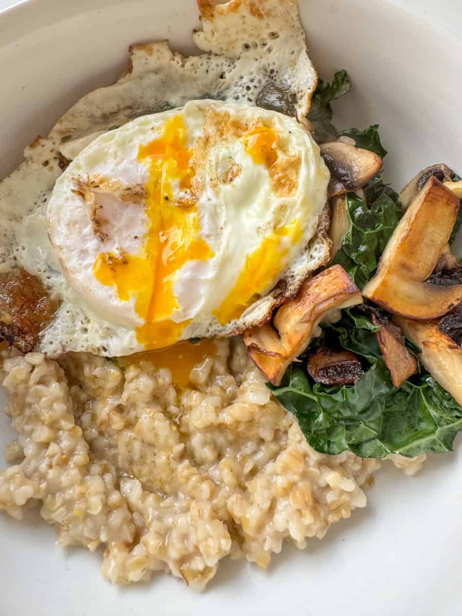 steel cut oats with mushrooms and egg 
